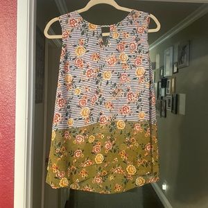 Sleeveless Cabi blouse like new